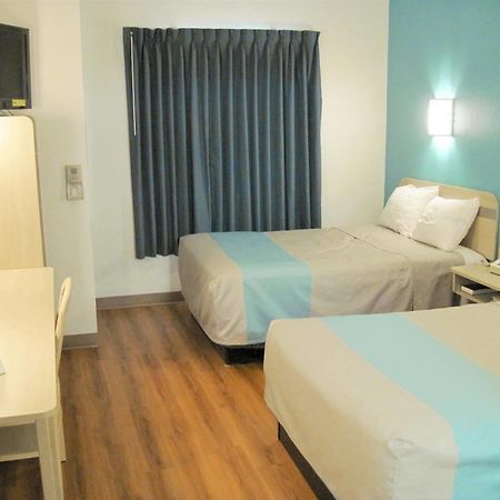 Motel 6-Avoca, Ia Екстериор снимка